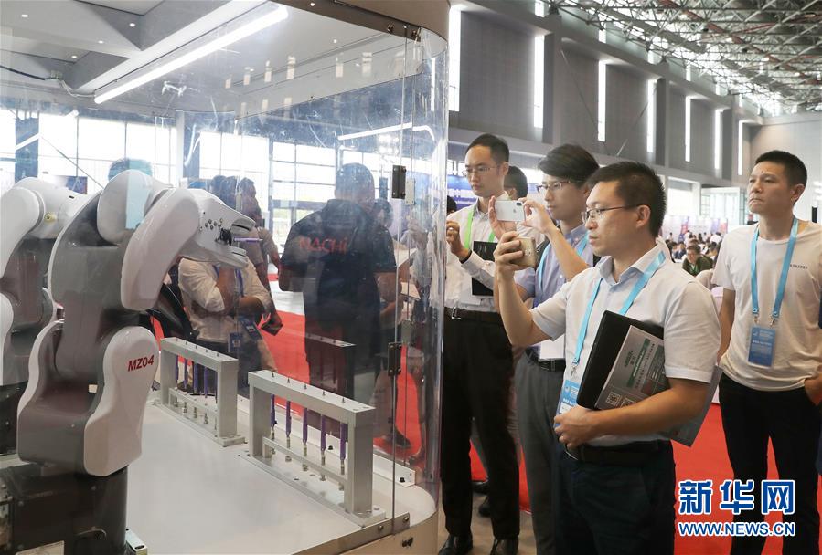 首届中国国际进口博览会展前对接会在沪举行-虹桥商务区写字楼网